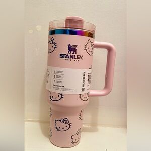 Stanley Pink Hello Kitty Thermos